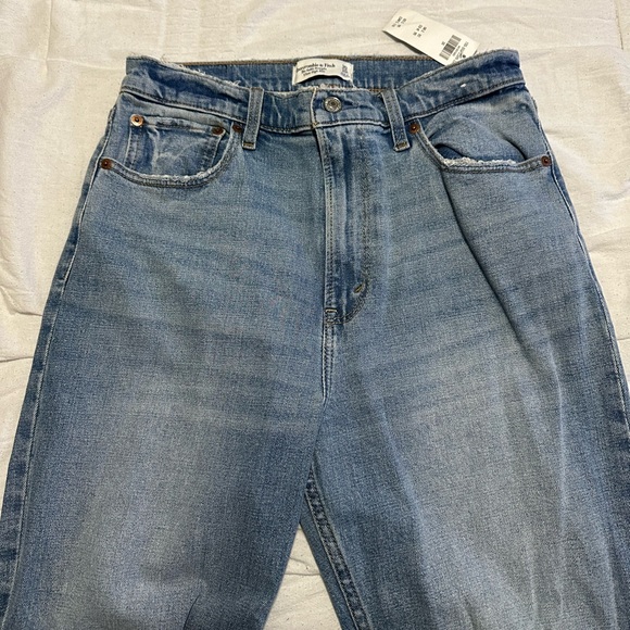 Abercrombie & Fitch Jeans - Picture 2 of 4